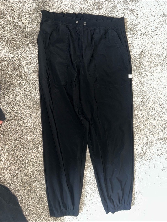 Vuori Pants - Vuori Black Casual Elastic-Waist Joggers